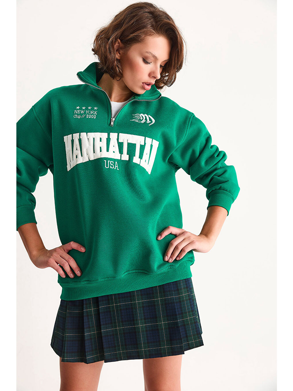 Yeşil Kadın Nakışlı Yarım Fermuarlı Polo Yaka Şardonlu Oversize Sweatshirt-3