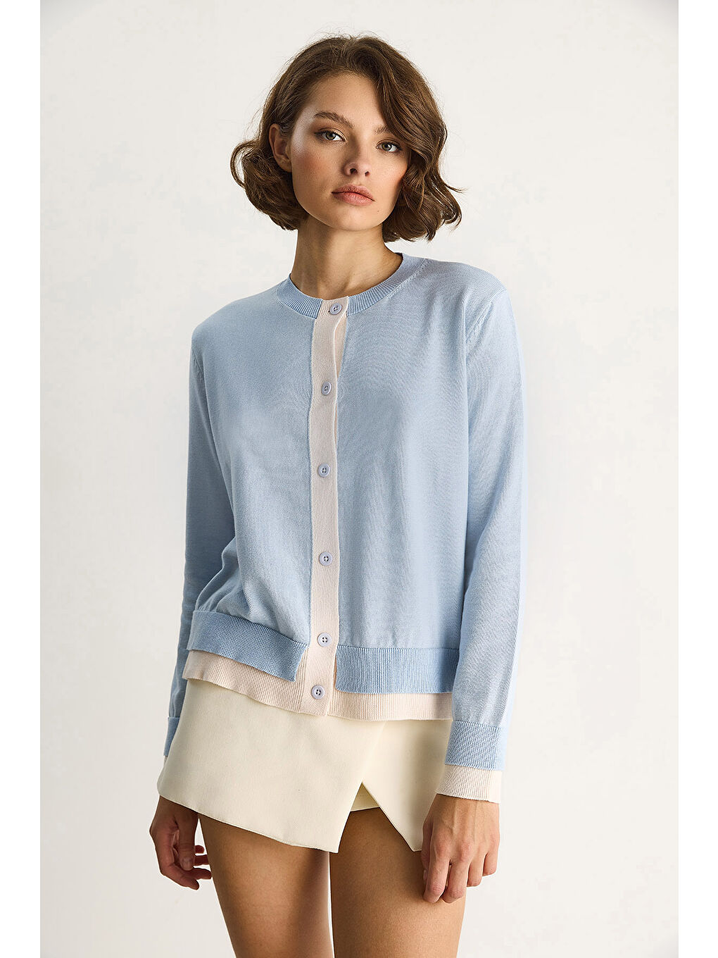 Mavi Kadın Kontrast Renkli Bisiklet Yaka Önü Düğme Kapamalı Hırka TH-3