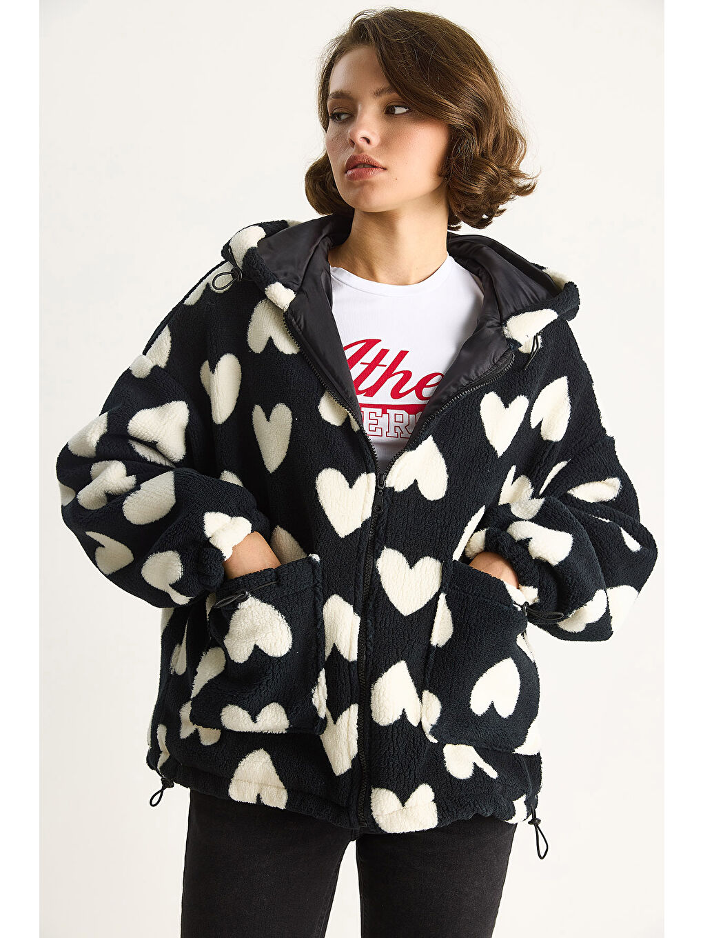 Siyah Kadın Kalpli Kapüşonlu Oversize Pelüş Mont RI-3