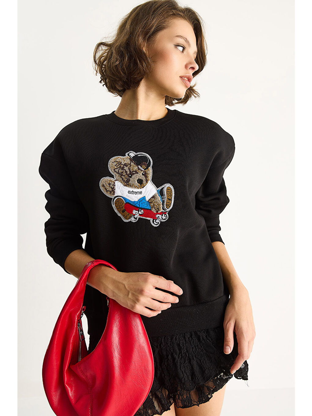 Siyah Kadın Teddy Nakış İşlemeli Bisiklet Yaka Salaş Sweatshirt-1