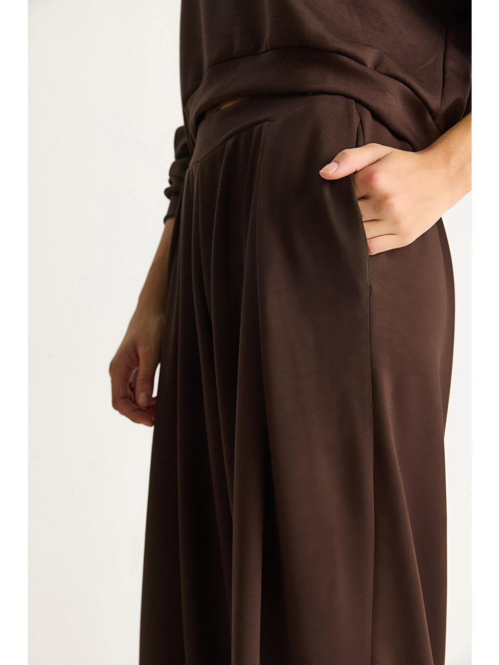 Kahverengi Kadın Yumuşuk Dokulu Polo Yaka Kısa Sweat Şalvar Viskon Dalgıç Takım-6