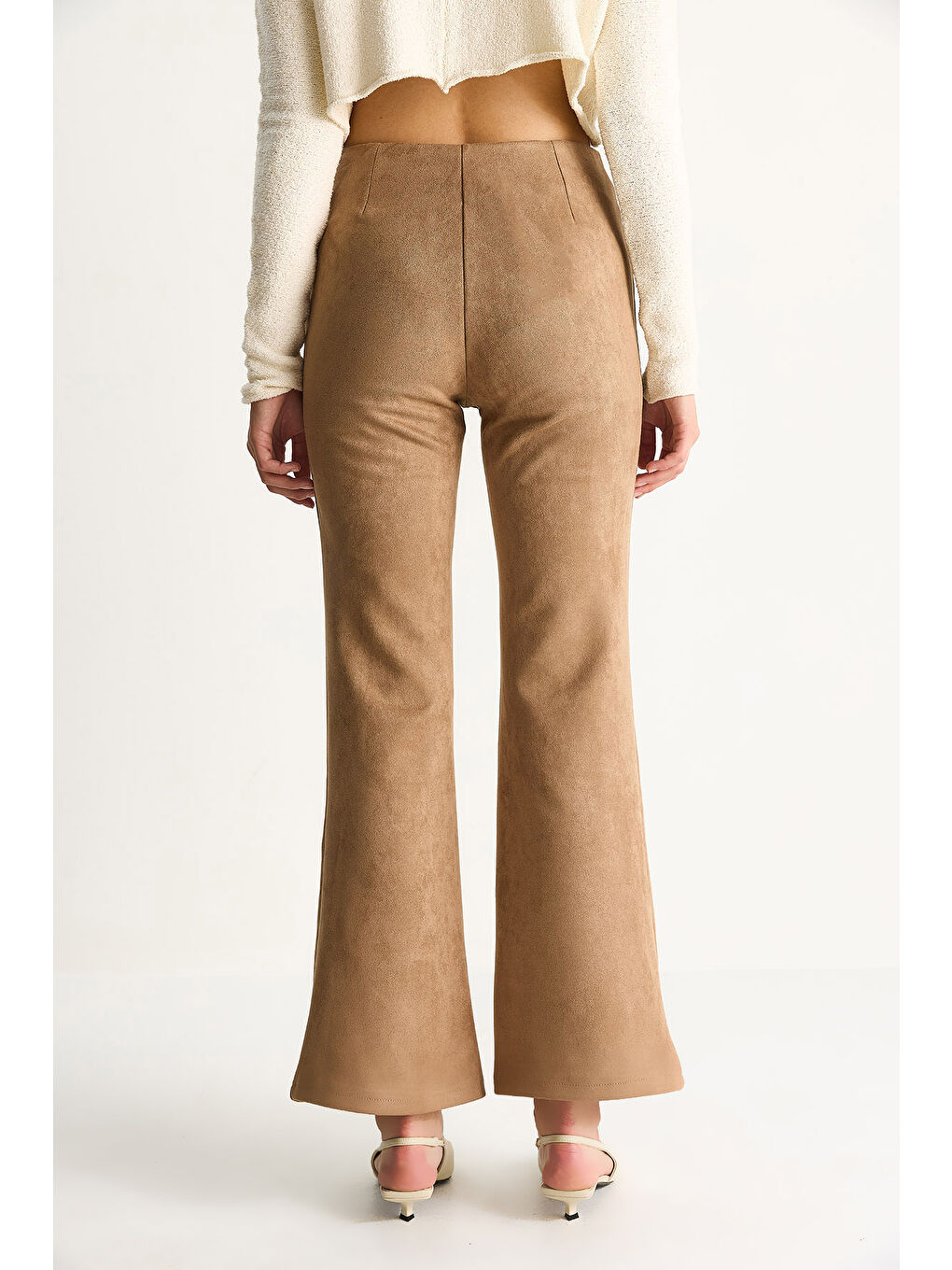 Bej Kadın Metal Detaylı Suni Süet İspanyol Paça Pantolon-5