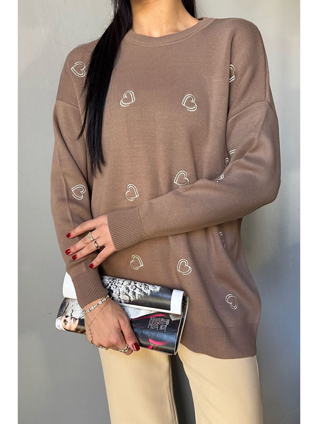 Bej Kalp Nakışlı Kadın Triko Kazak-2