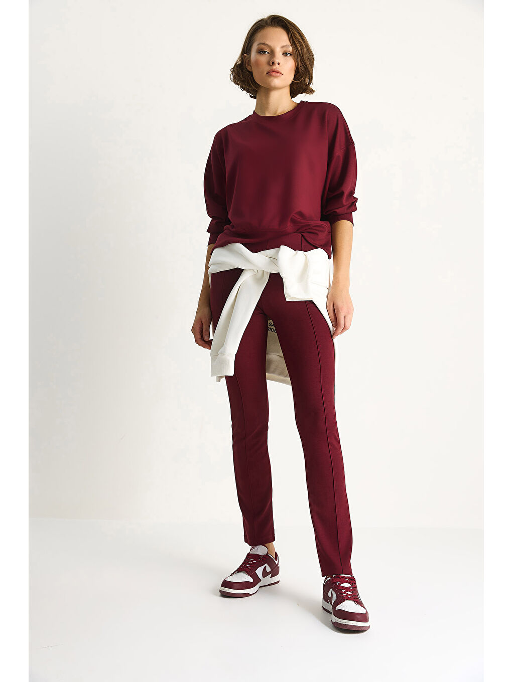 Bordo Kadın Yumuşak Dokulu Bisiklet Yaka Oversize Sweat Pantolon Viskon Dalgıç Takım-2