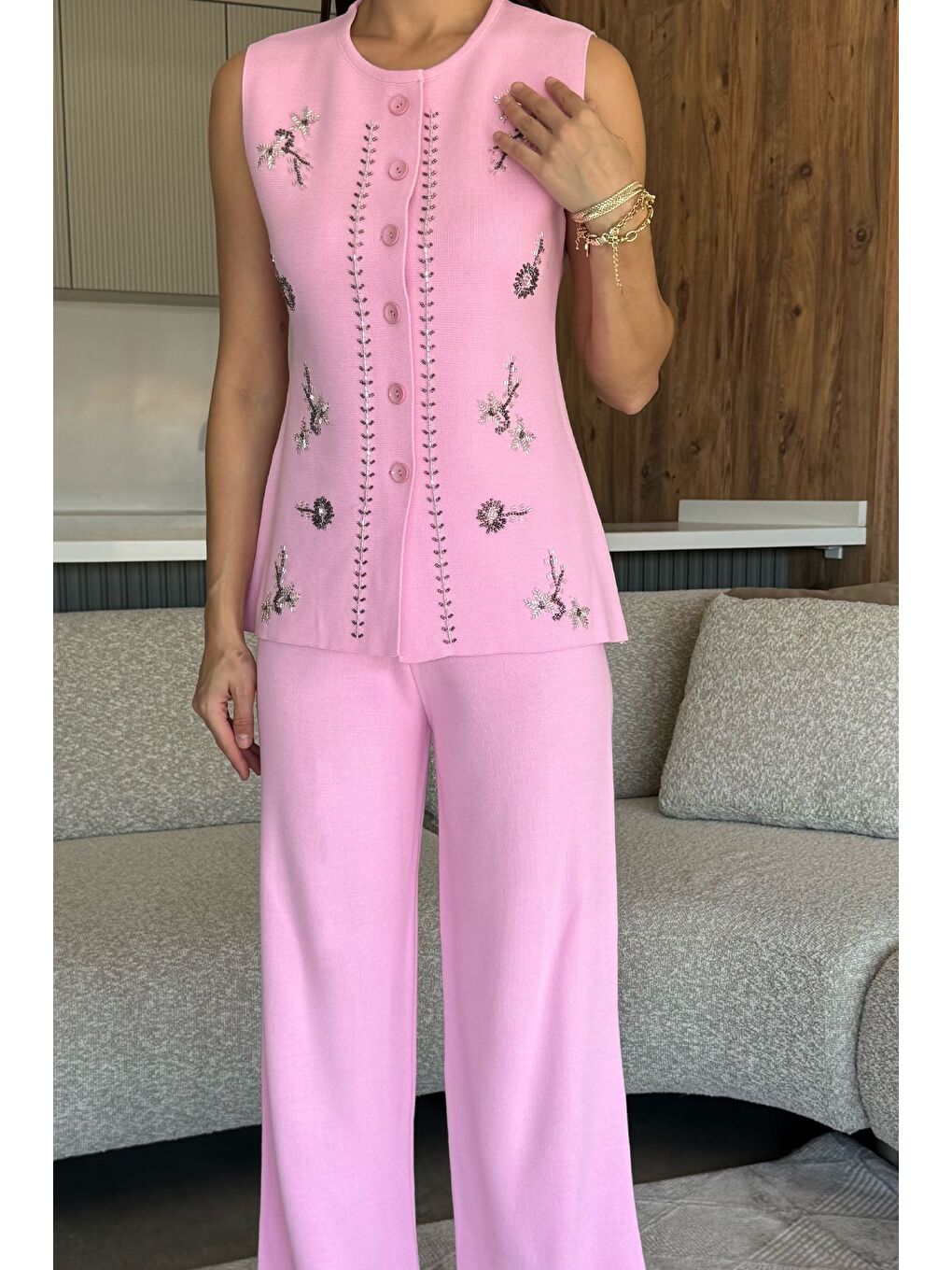 Pembe Kadın Taş İşlemeli Triko Pantolon Yelek İkili Takım-1