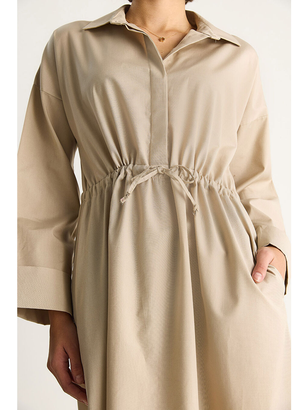 Bej Kadın Gömlek Yaka Uzun Kollu Bel Bağlamalı Cep Detaylı Poplin Elbise-5