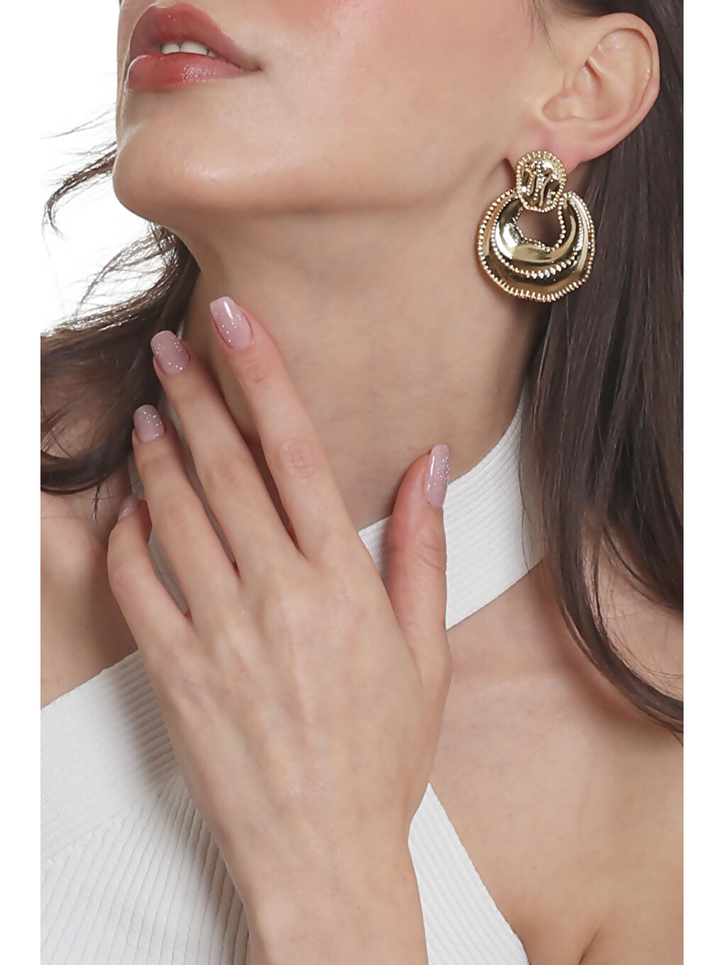 Sarı Kadın Yaprak Dokulu Çivili Model Çanta Formlu Küpe-3