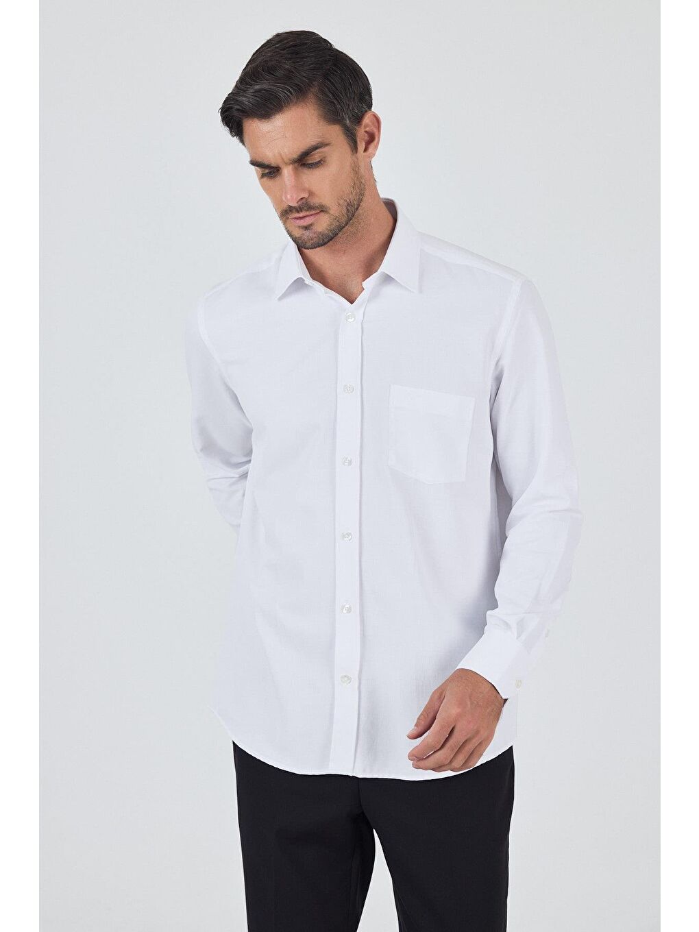 Beyaz Uzun Kol Desenli Armürlü Sert Yaka Cepli Pamuklu Classic Comfort Fit Büyük Beden Gömlek 1004250178-2