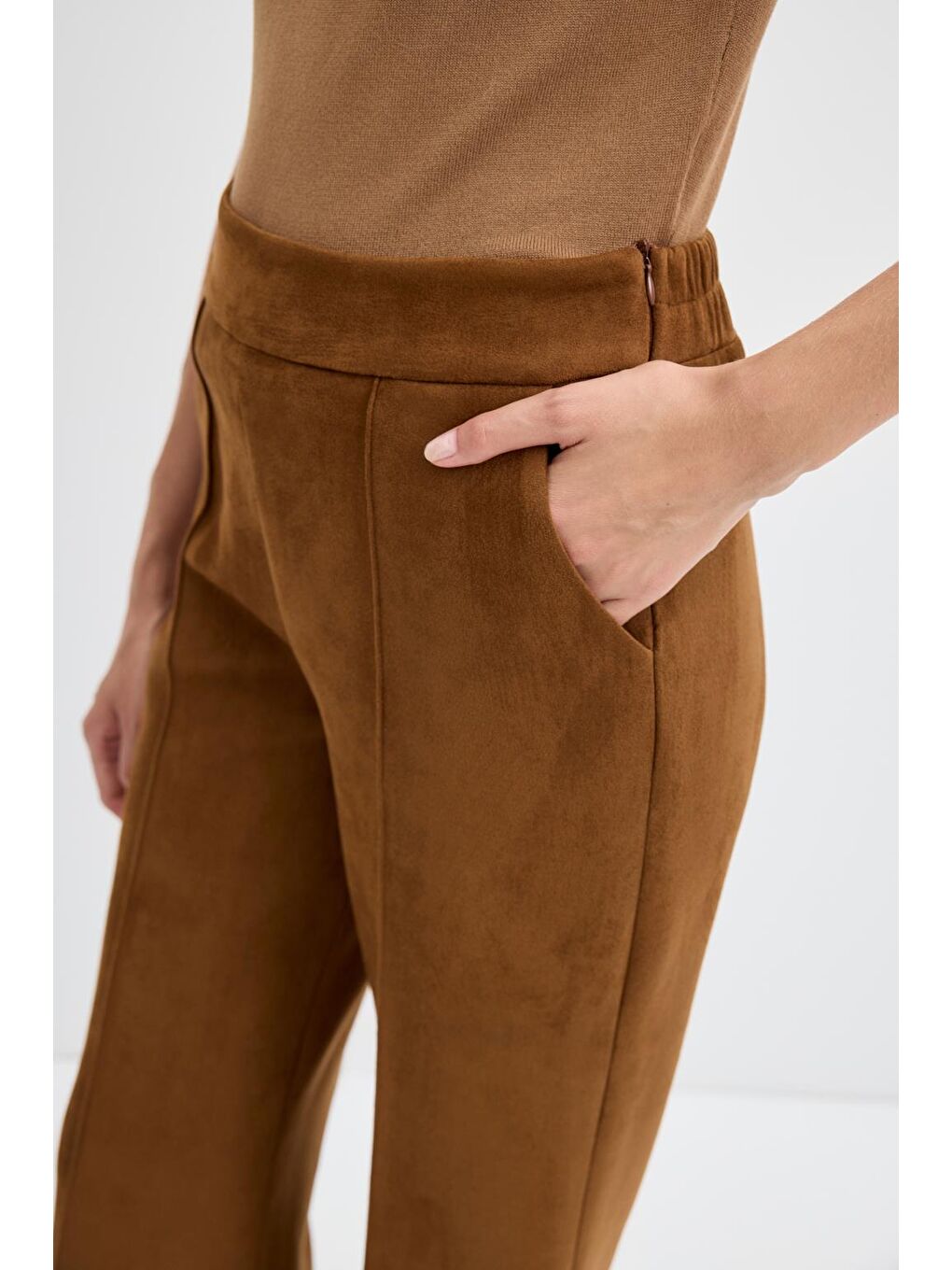 Kahverengi Fit Kesim Nervür Dikişli Süet Pantolon Taba-2