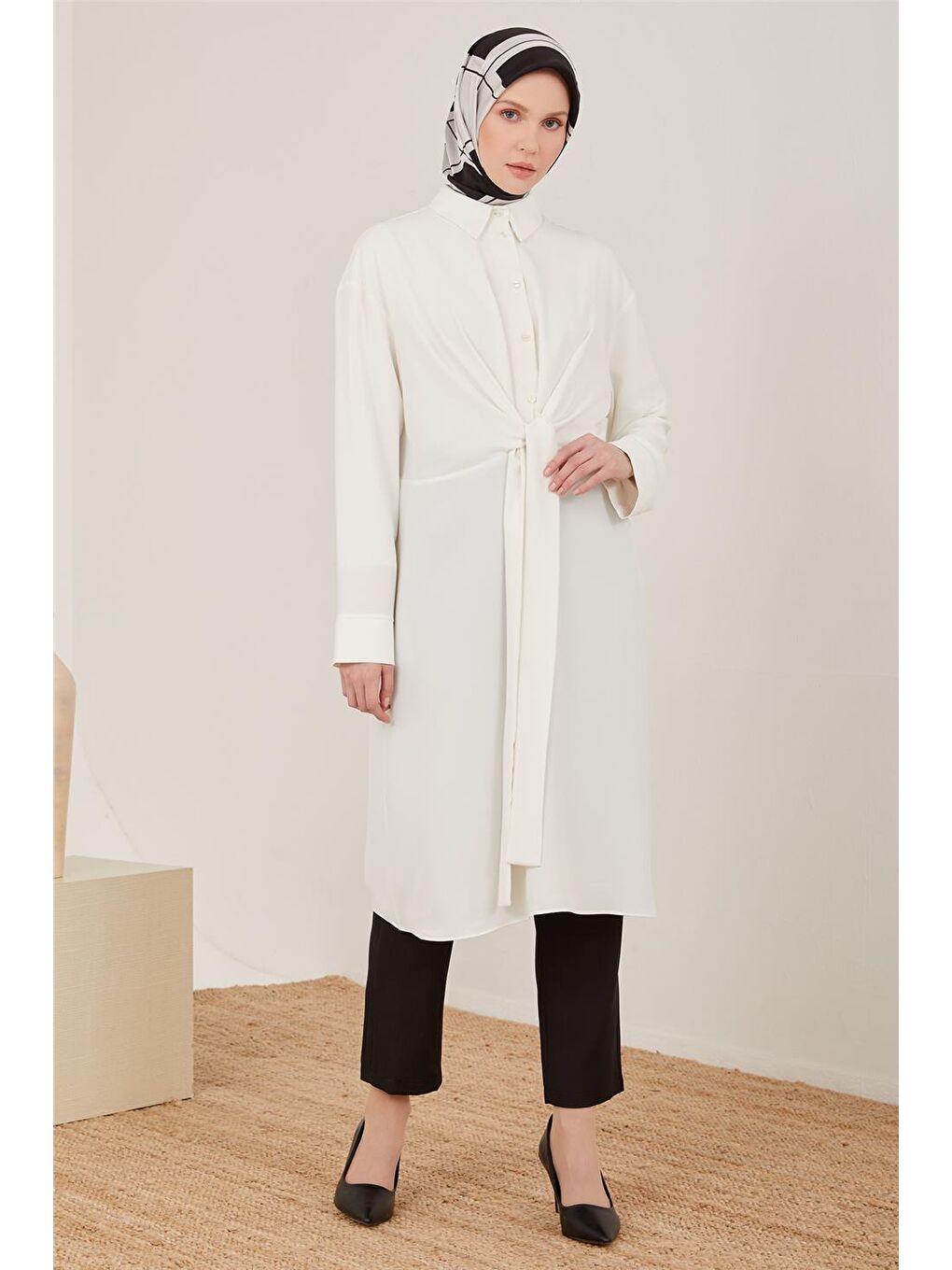 Beyaz Kuşaklı Tunik 23Y4412-1