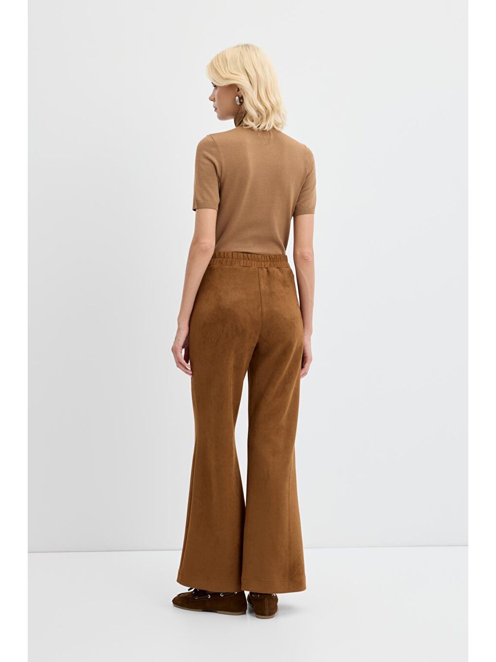 Kahverengi Fit Kesim Nervür Dikişli Süet Pantolon Taba-4