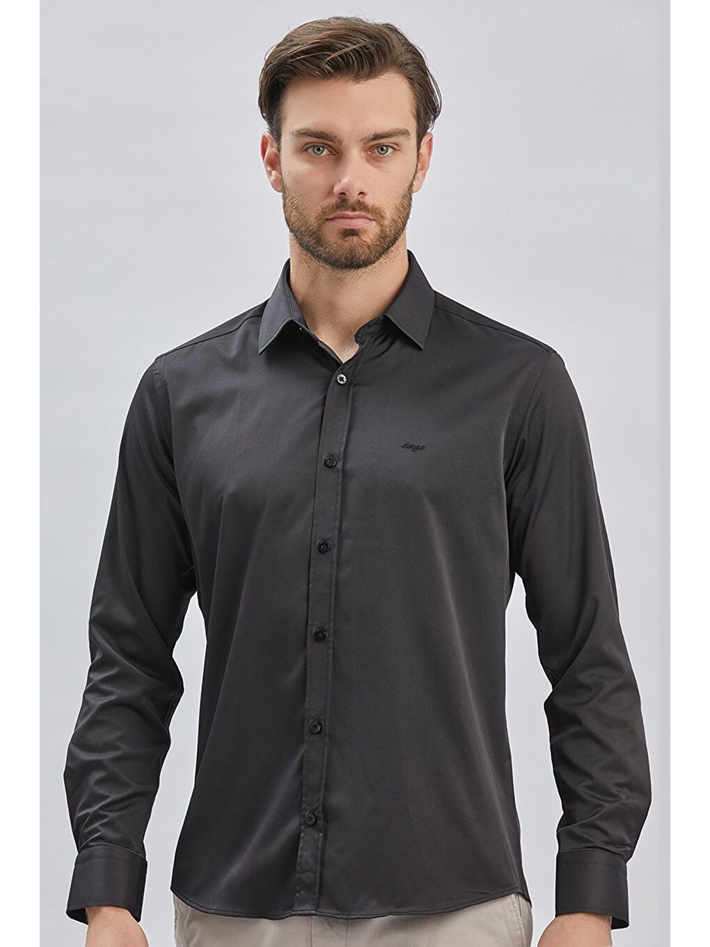 Siyah Uzun Kollu Sert Yaka Cepsiz Pamuklu Elastanlı Klasik Slim Fit Dar Kesim Gömlek 1004240234-3