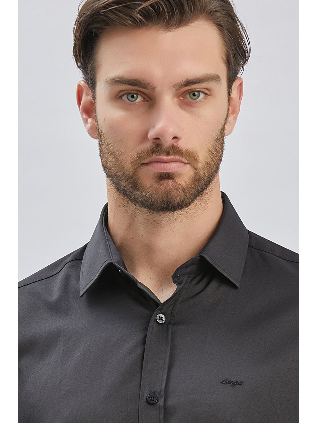 Siyah Uzun Kollu Sert Yaka Cepsiz Pamuklu Elastanlı Klasik Slim Fit Dar Kesim Gömlek 1004240234-5