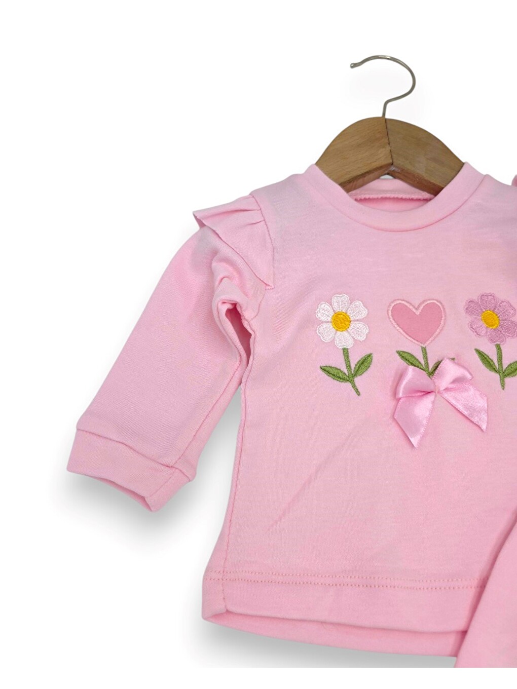 Pembe Kız Bebek Mevsimlik Kalpli Çiçek Nakışlı Fırfırlı 2 İplik Alt Üst İkili Takım-4
