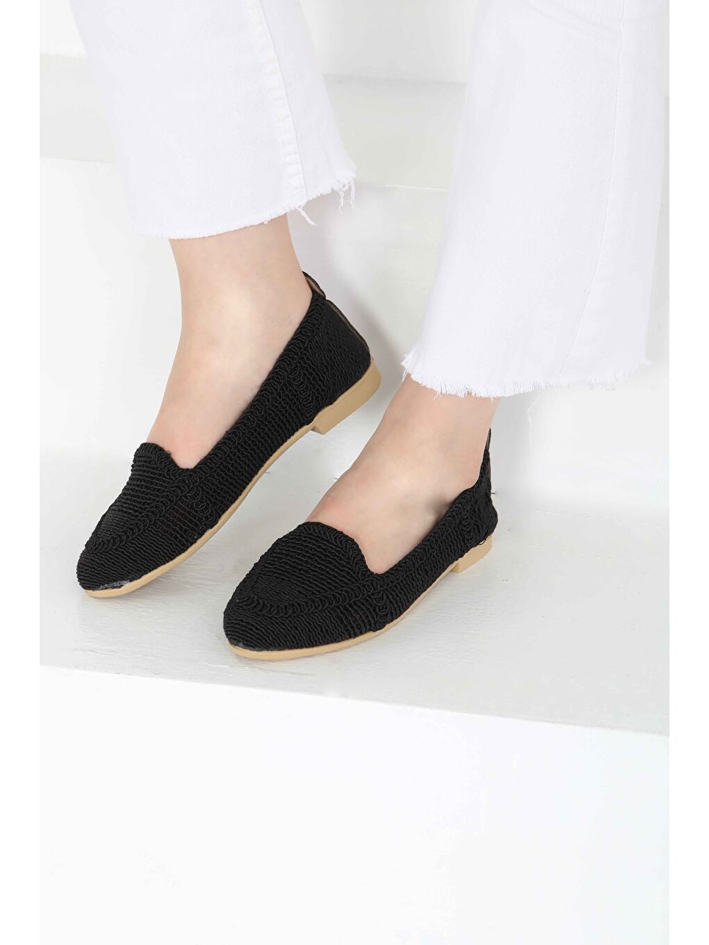 Kadın Siyah Örgülü Babet - 27241-1