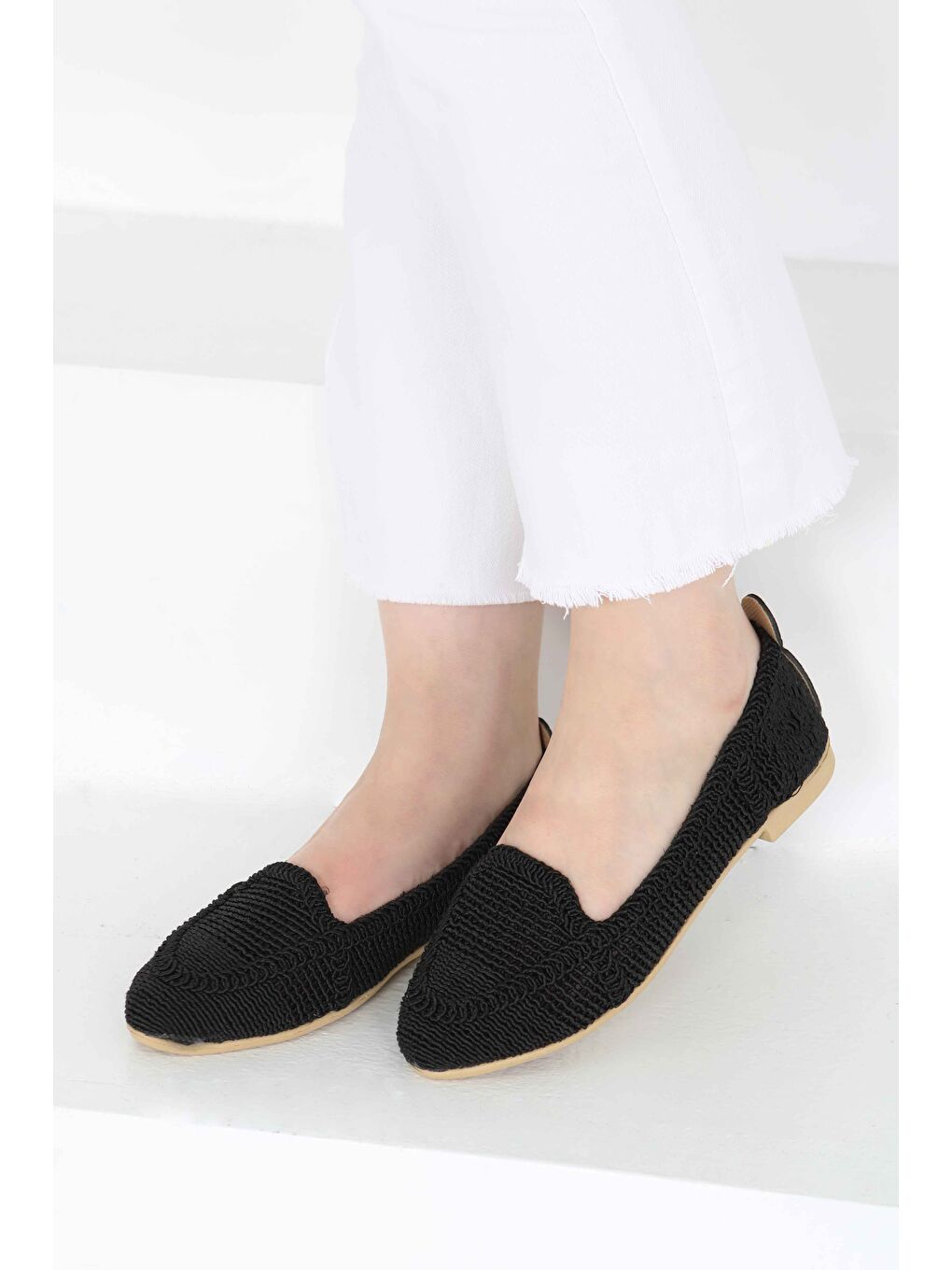 Kadın Siyah Örgülü Babet - 27241-2