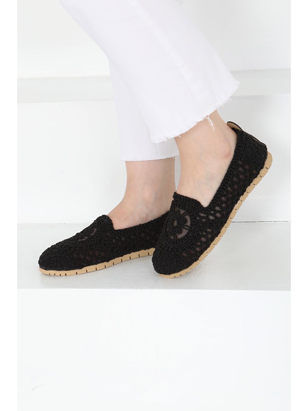 Kadın Siyah Örgülü Babet - 27240-1