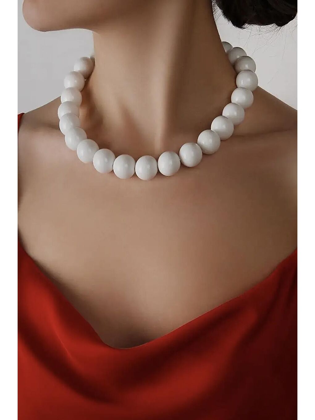 Beyaz Büyük Boncuklu Kadın Kolye - 20mm Boncuklu-3