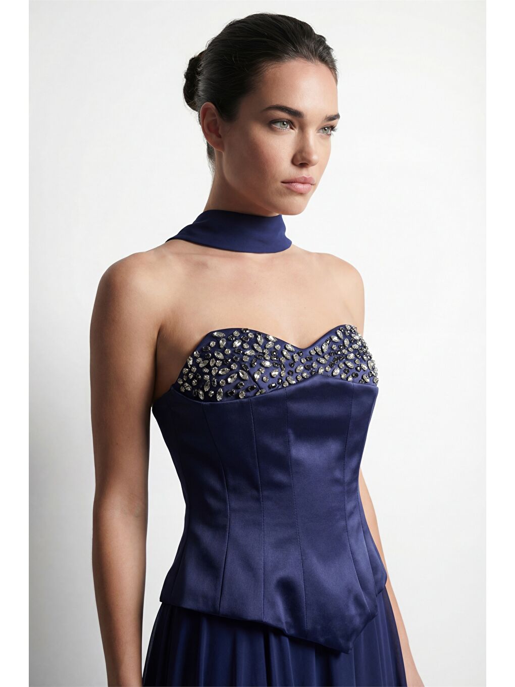 Kadın Lacivert Straplez Yaka Taşlı Peplum Detay Uzun Abiye Elbise-2