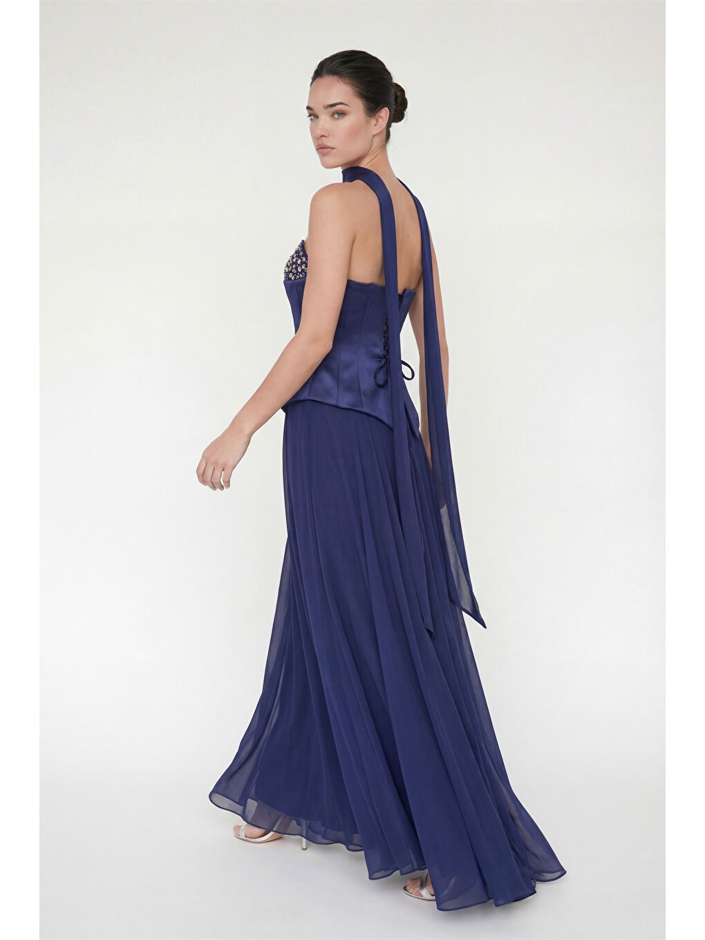 Kadın Lacivert Straplez Yaka Taşlı Peplum Detay Uzun Abiye Elbise-5