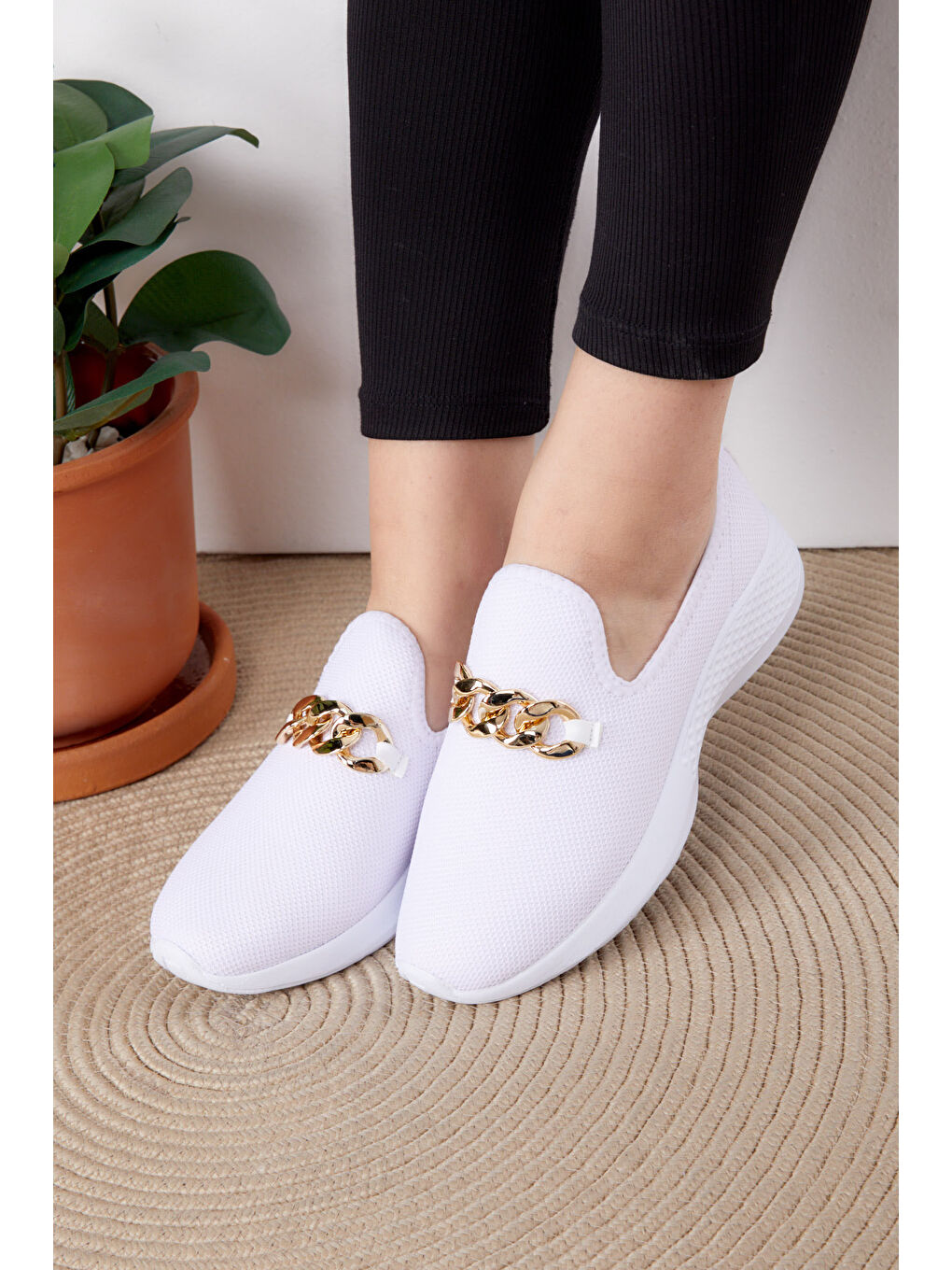 Kadın Beyaz Zincir Tokalı Spor Ayakkabı - 27069