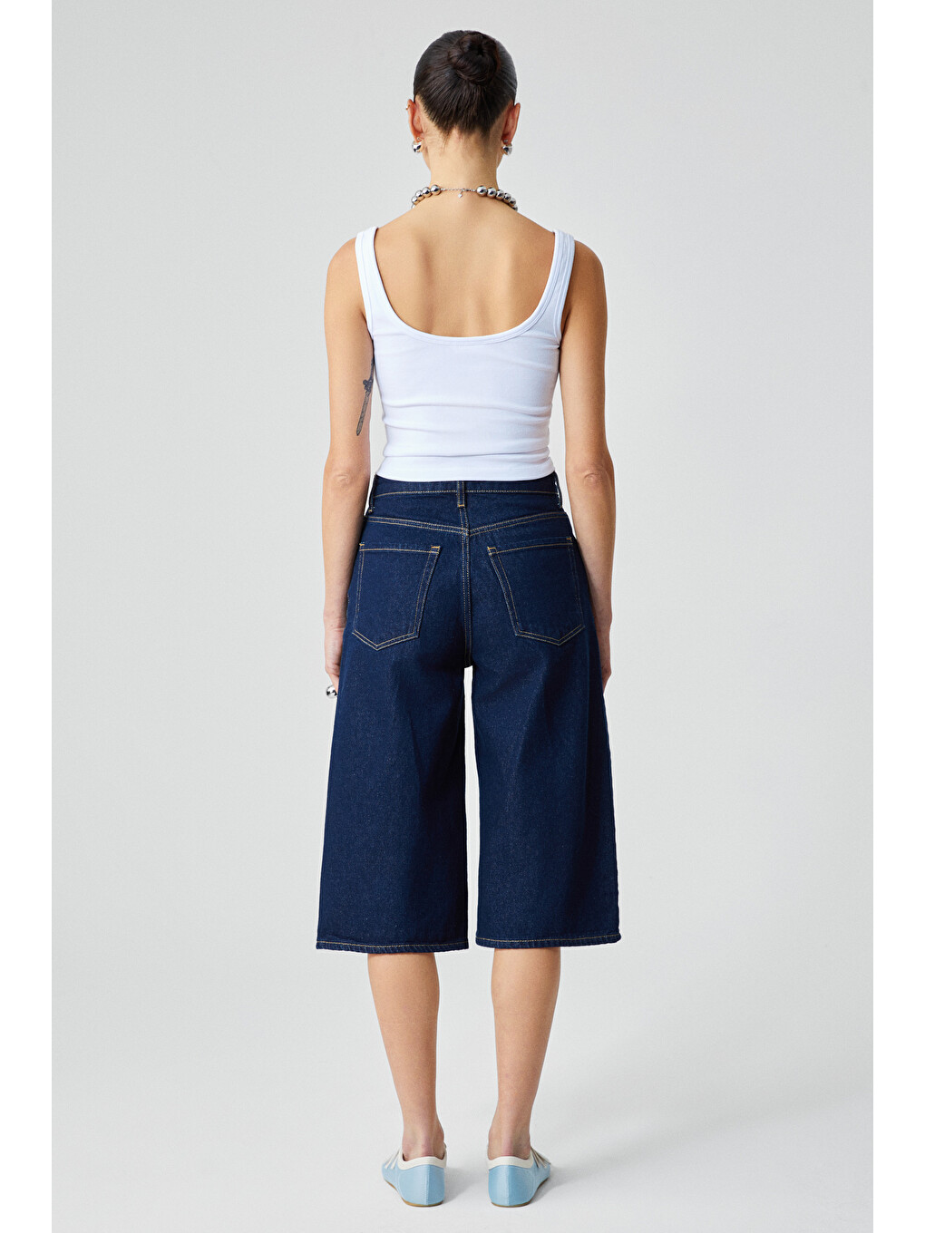 Alyona Kadın Slim Fit U Yaka Beyaz Atlet-5