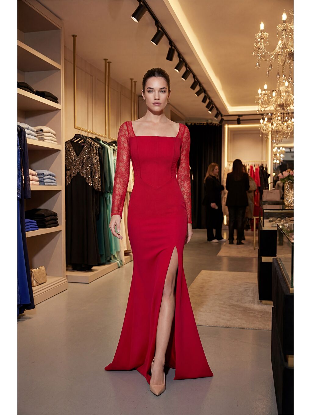 Kadın Kırmızı Kare Yaka Dantelli Uzun Balık Abiye Elbise-4