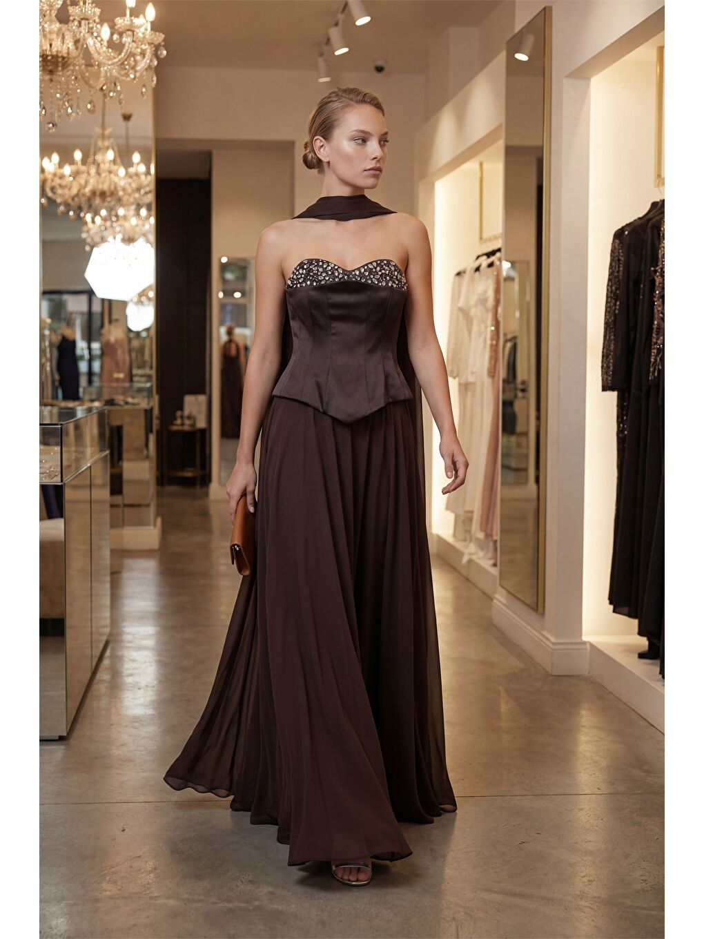 Kadın Kahverengi Straplez Yaka Taşlı Peplum Detay Uzun Abiye Elbise-4