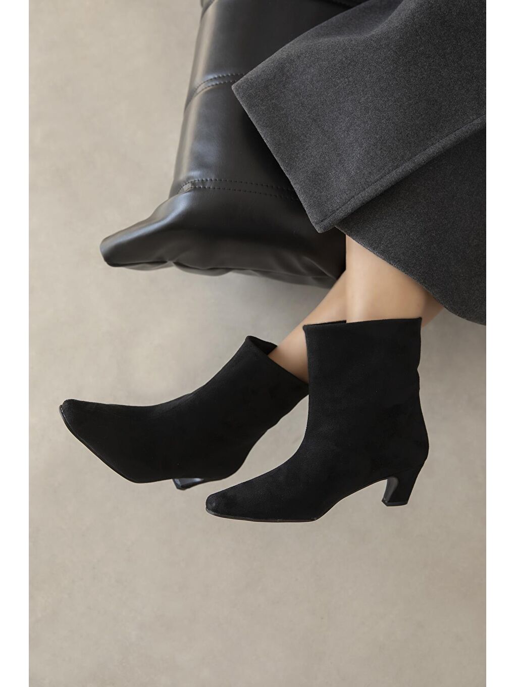 Viva Kadın Süet Bot Siyah-1