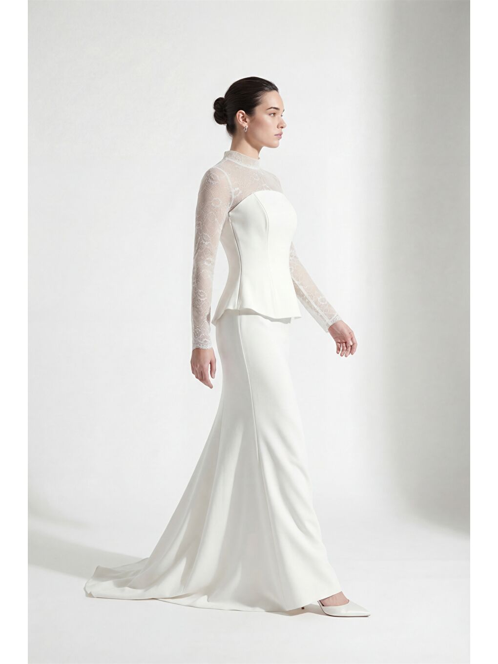 Kadın Beyaz Dantel Detay Uzun Balık Abiye Elbise-1