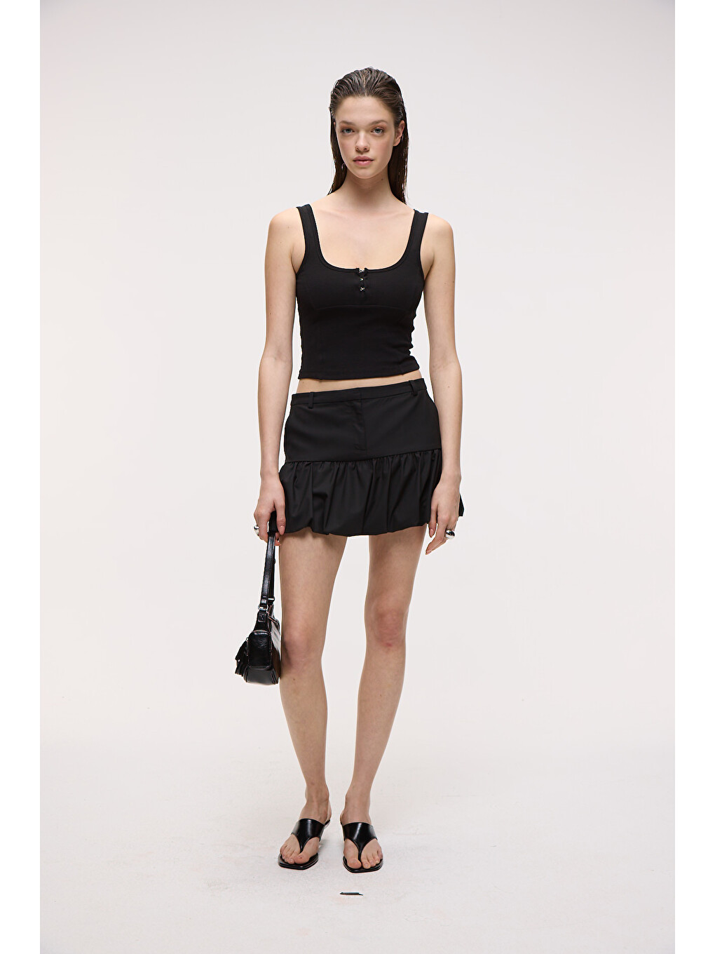 Alyona Kadın Slim Fit U Yaka Siyah Atlet