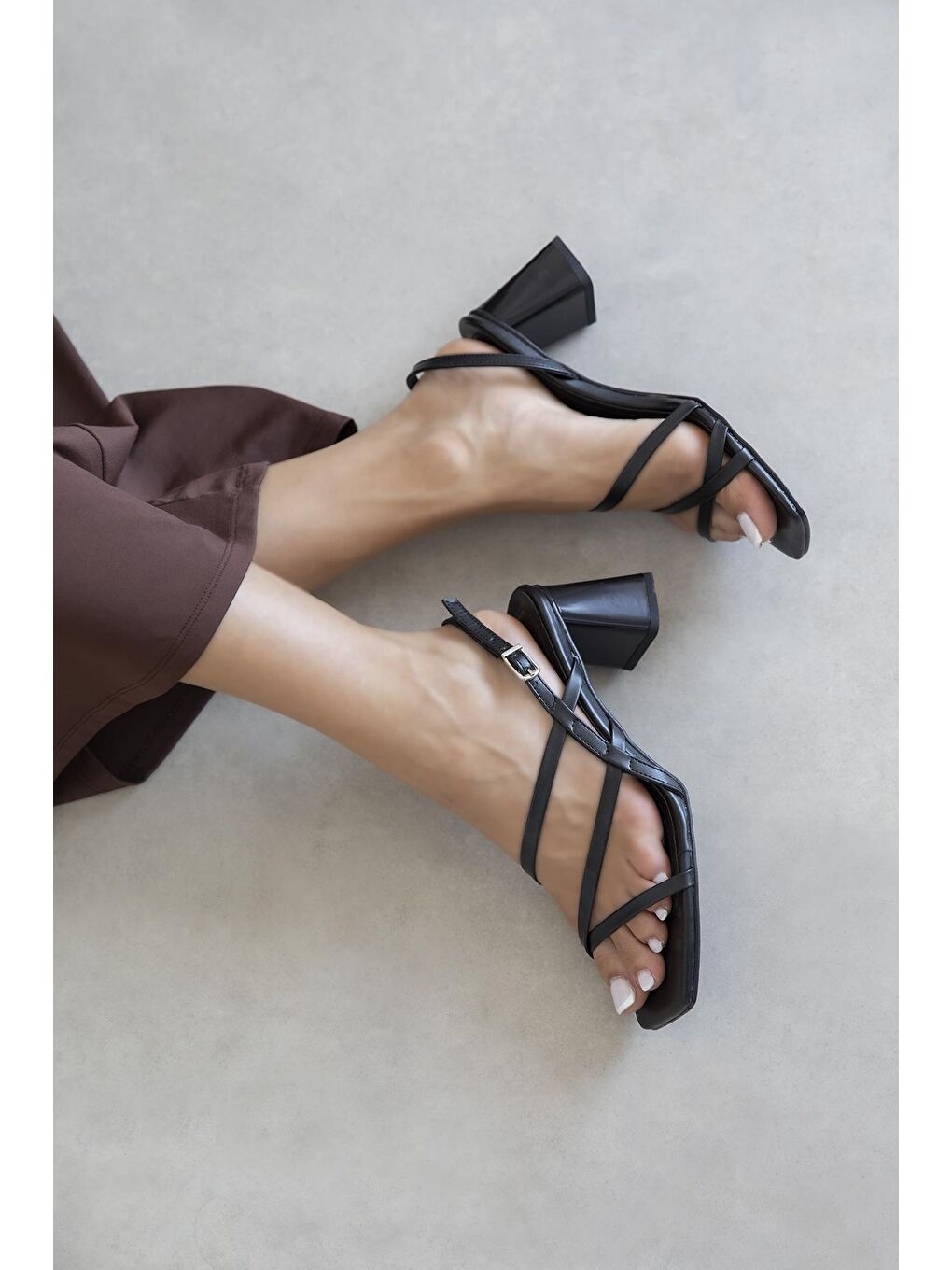 Hanat  Kadın Topuklu  Deri Sandalet Siyah-2