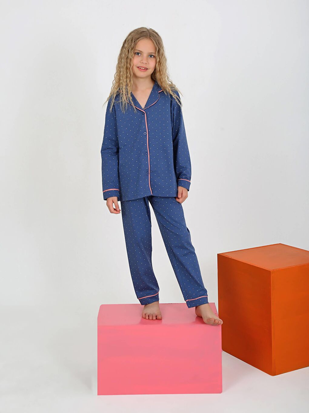 Kız Çocuk Uzun Kollu Düğmeli Pijama Takımı Mini Puanlı Lacivert-2