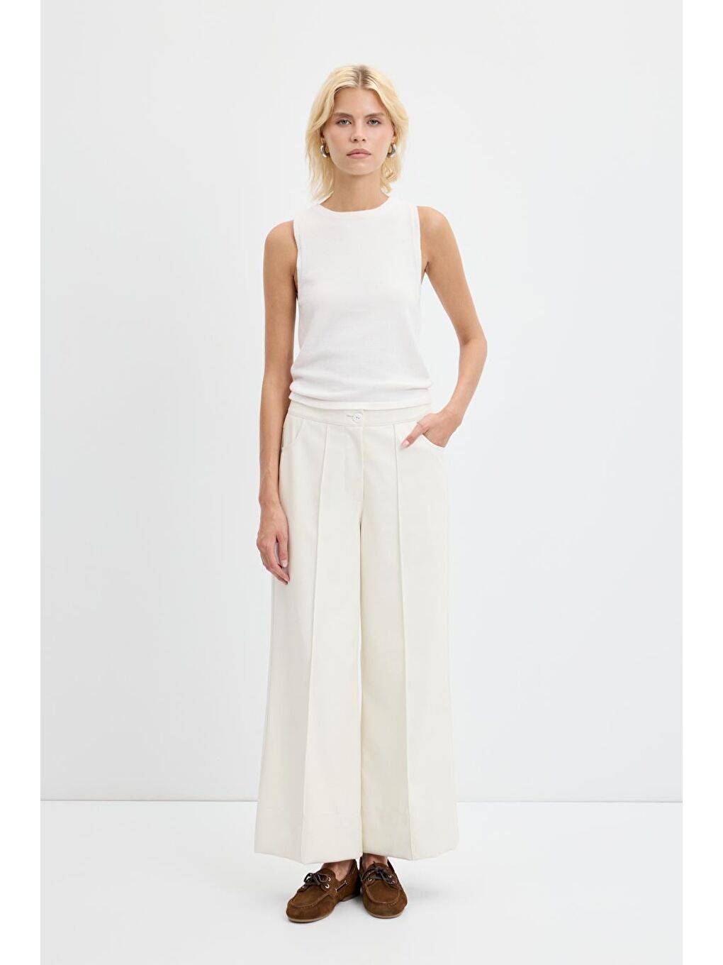 Yüksek Bel Nervür Dikişli Deri Pantolon Ekru