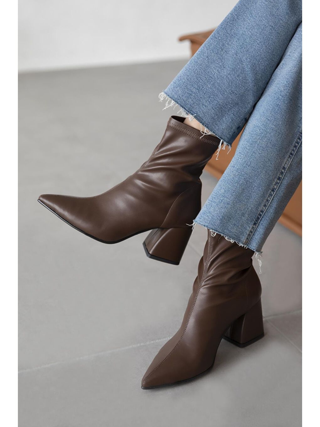 Kahverengi Garcia  Kadın  Streç Sivri Kalıp Deri Bot Kahve