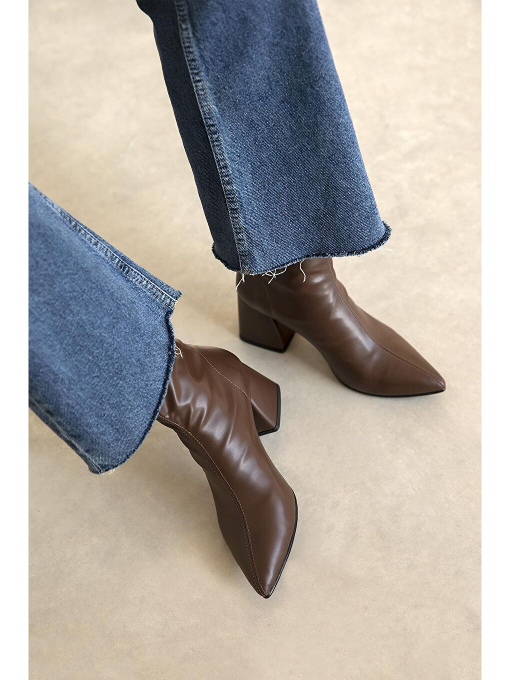 Kahverengi Garcia  Kadın  Streç Sivri Kalıp Deri Bot Kahve-1