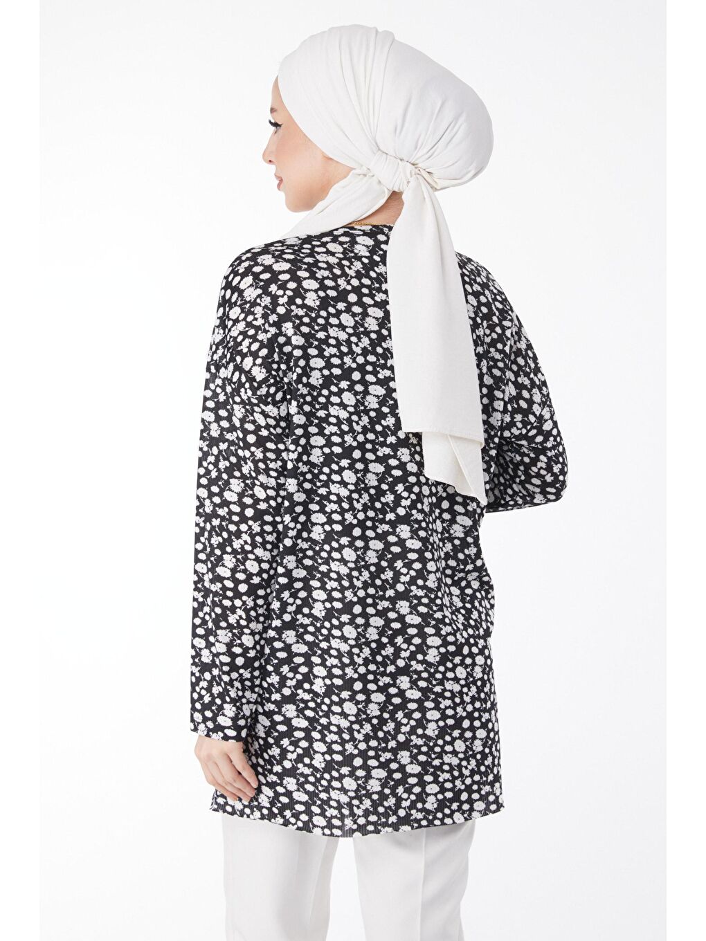 Bisiklet Yaka Kadın Siyah Desenli Bluz - 24746-4