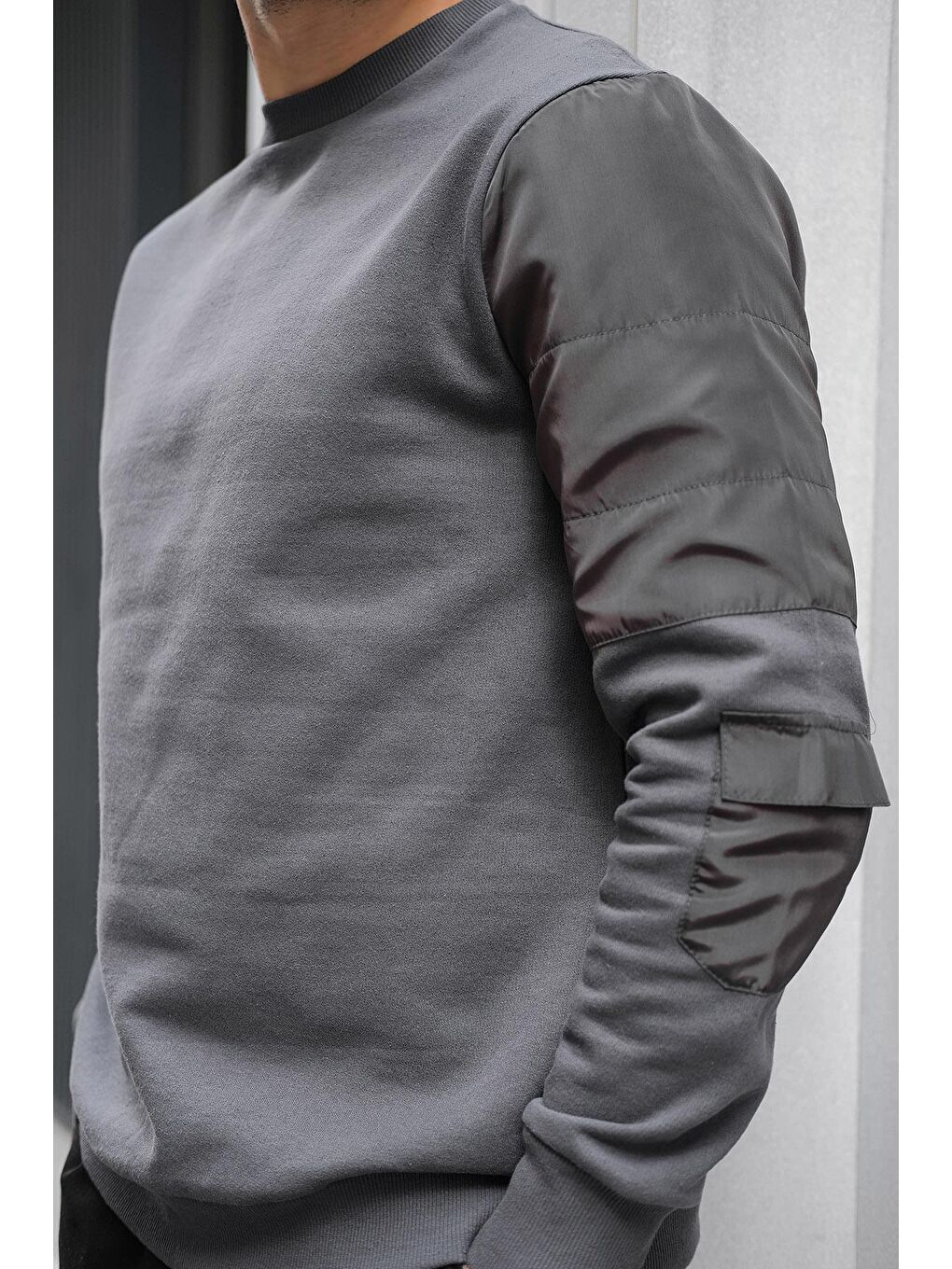 Kapitone Cep Detaylı Antrasit Sweatshirt-4