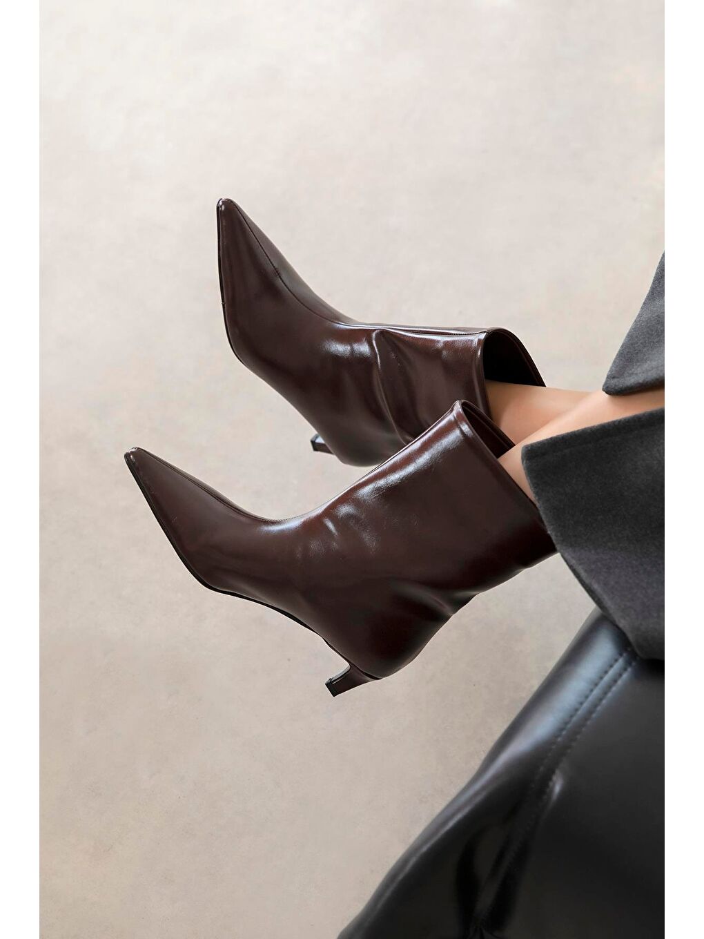 Kahverengi Zoey Kadın Pino Ökçe Kırışık Deri Bot Kahve-1