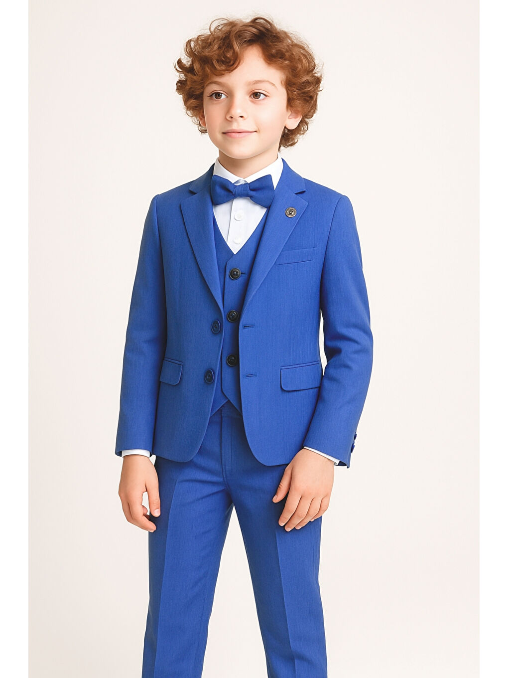 İndigo Erkek Çocuk Rozetli Papyonlu Ceketli 4’lü Set Takım Elbise Ak2840-1