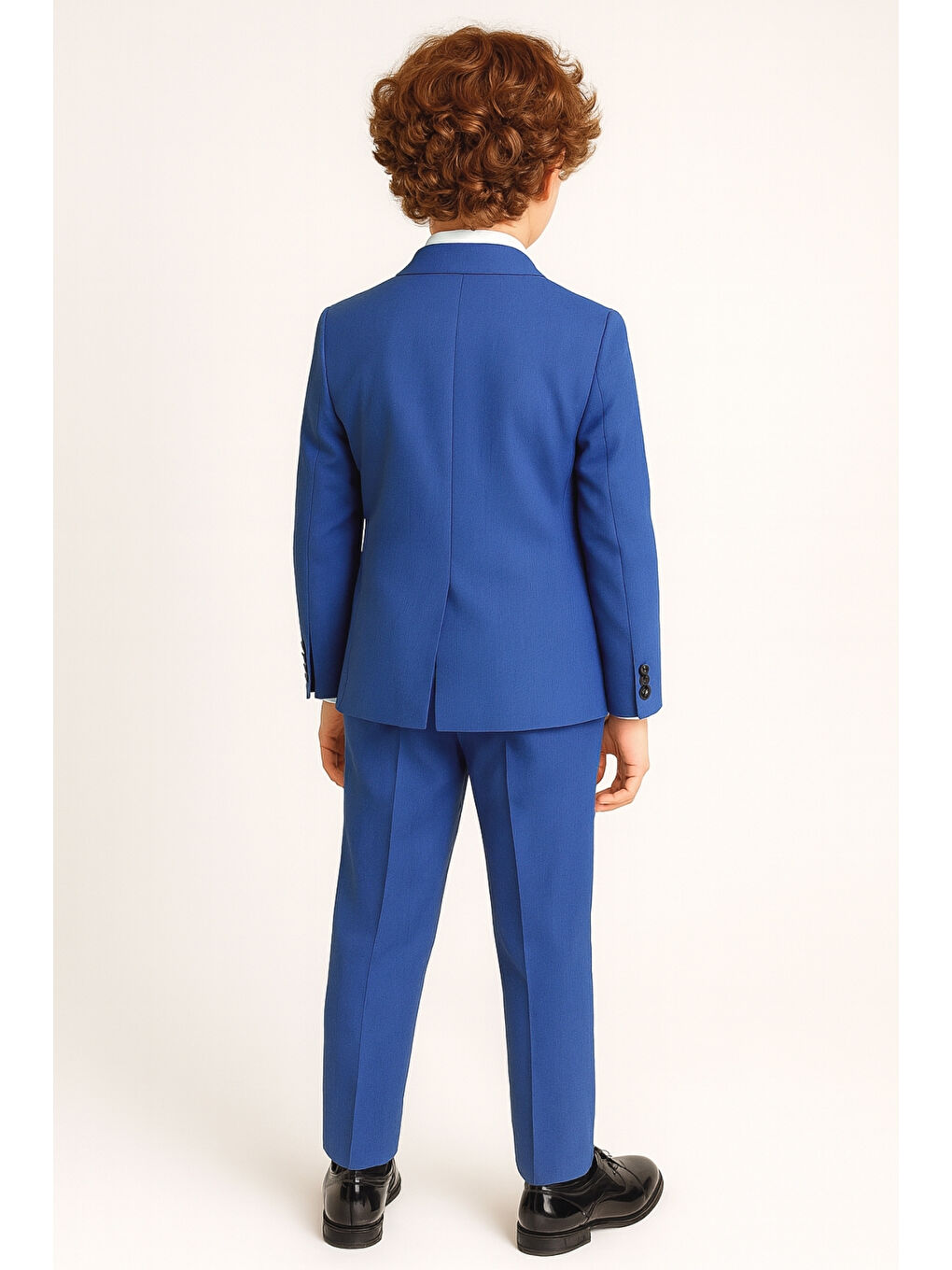 İndigo Erkek Çocuk Rozetli Papyonlu Ceketli 4’lü Set Takım Elbise Ak2840-4