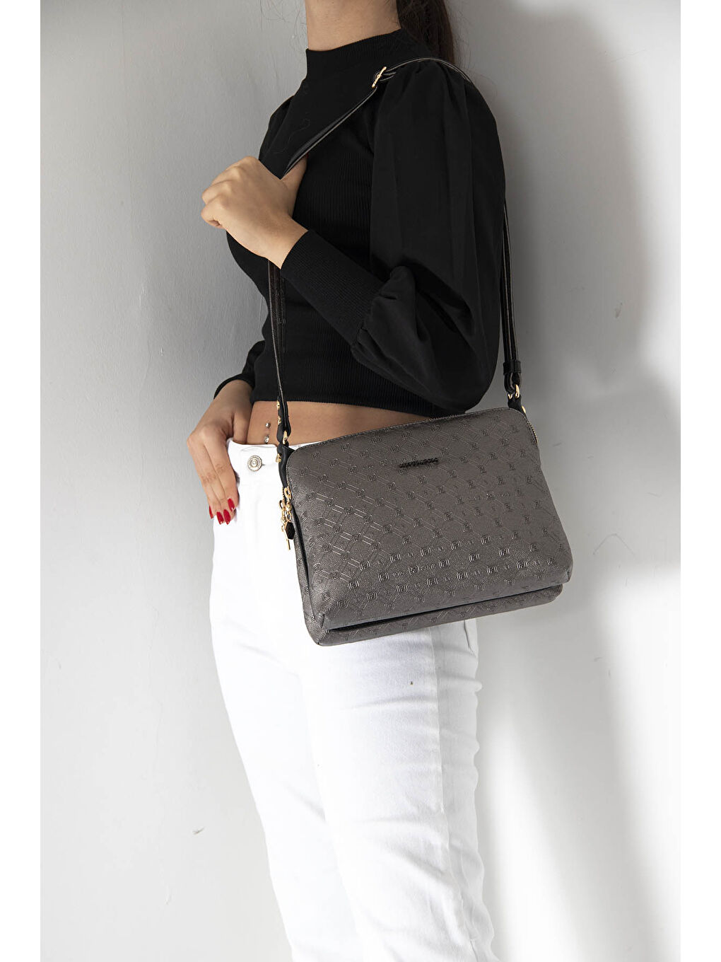 Siyah Kadın Çapraz Çanta 850-38879 ÇAPRAZ BAYAN ÇANTASI M46 PLATİN-MAT SİYAH-5