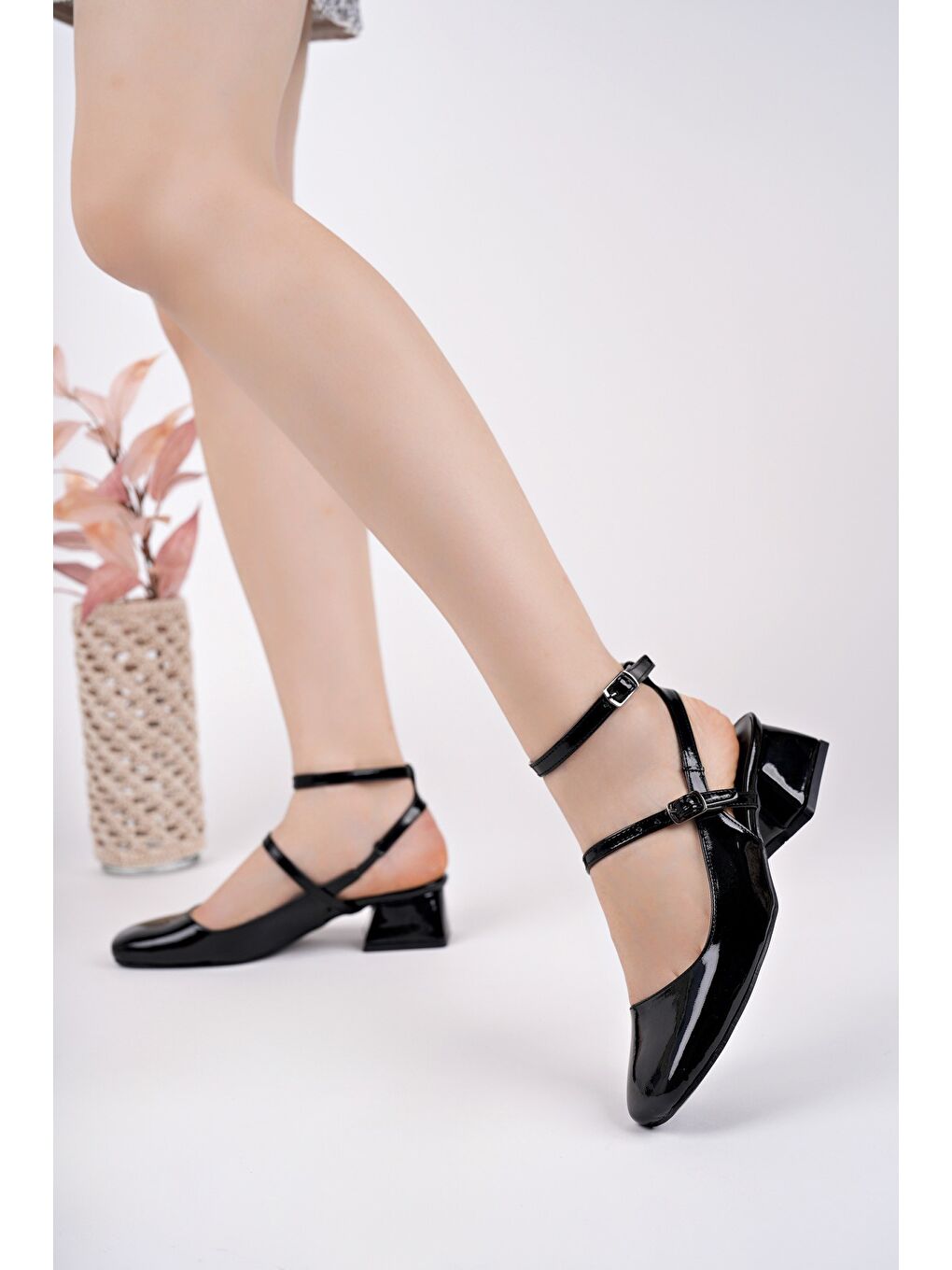 Siyah CHOPRA Kare Burun Çift Kemerli Bilekten Bağlamalı Arkası Açık Kısa Topuklu Ayakkabı-5