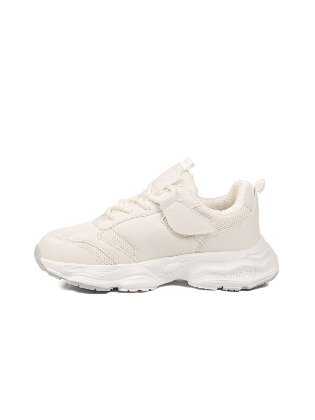 Beyaz Fileli Hafif Hava Alabilen Erkek Çocuk Spor Ayakkabı Birian F-1