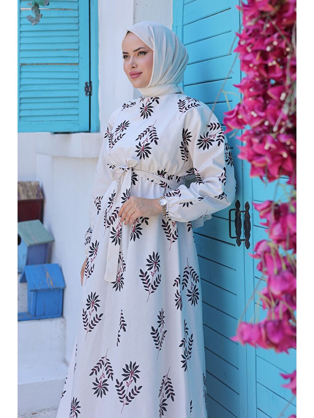 Desenli Kolu Büzgülü Elbise Ekru - 26622-2