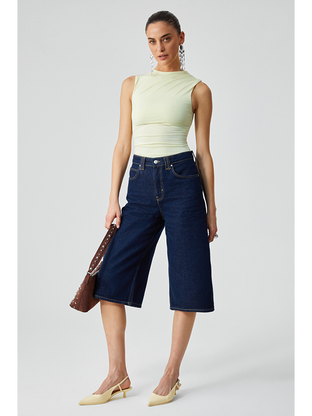 Canısa Kadın Slim Fit Sıfır Kol Yuvarlak Yaka Düz Renk Sarı Atlet-3