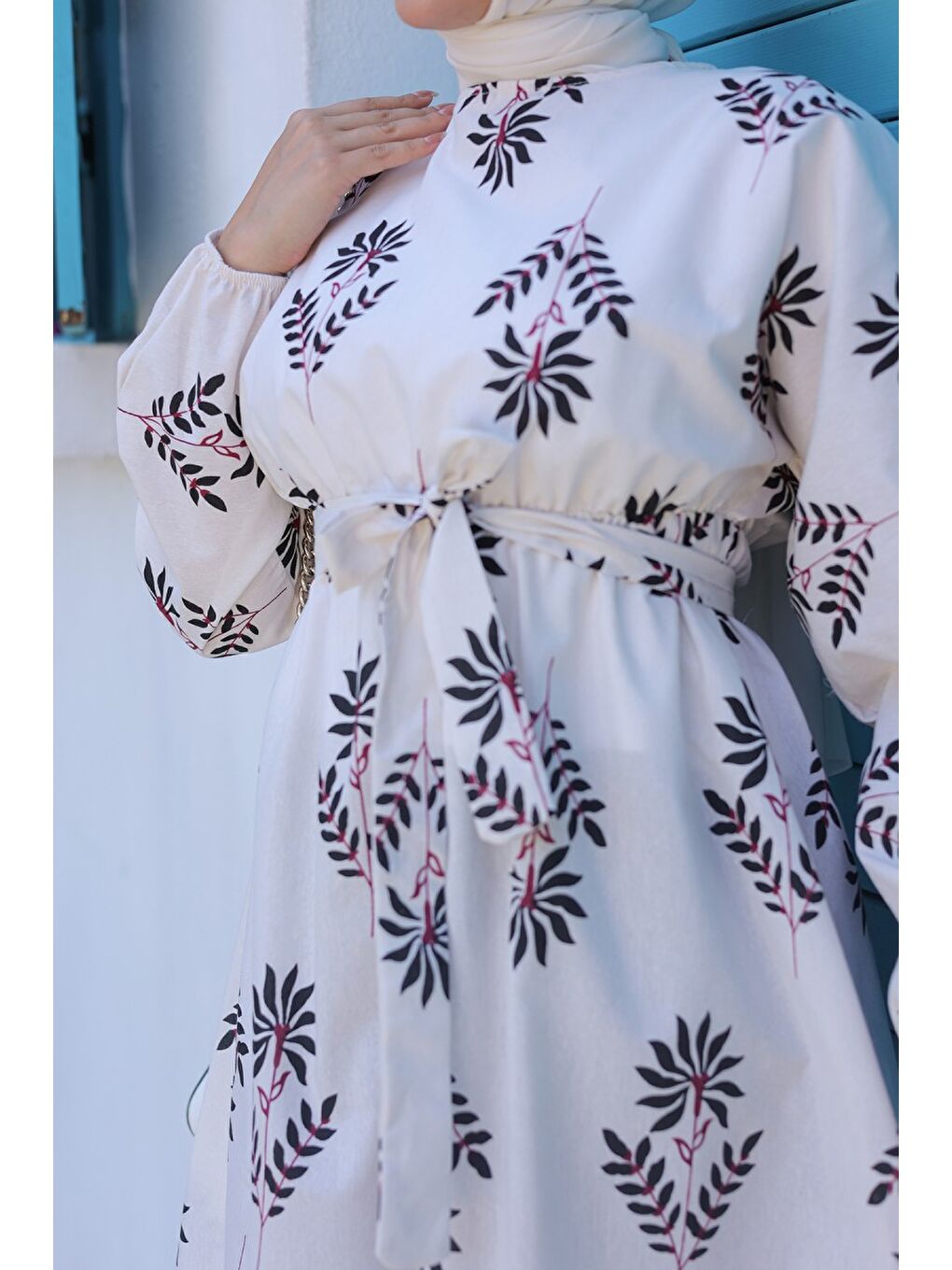 Desenli Kolu Büzgülü Elbise Ekru - 26622-4