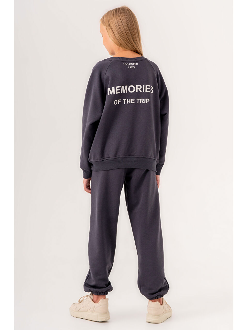 Gri Kız Çocuk Füme Memories Of The Trip Baskılı 8-12 Yaş Kız Çocuk Takım - 3507-4-1