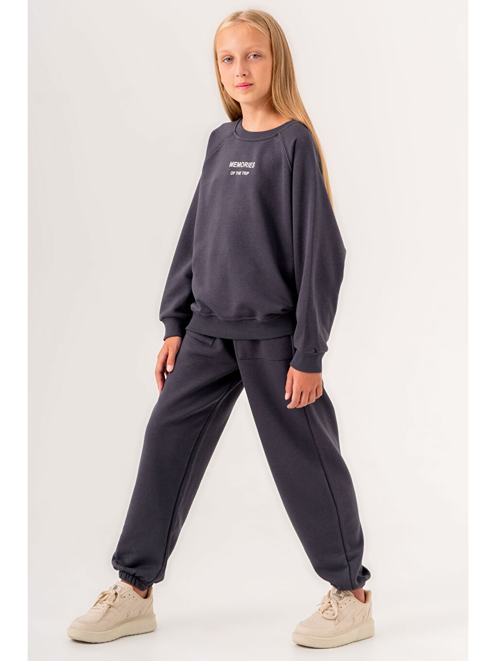 Gri Kız Çocuk Füme Memories Of The Trip Baskılı 8-12 Yaş Kız Çocuk Takım - 3507-4-3