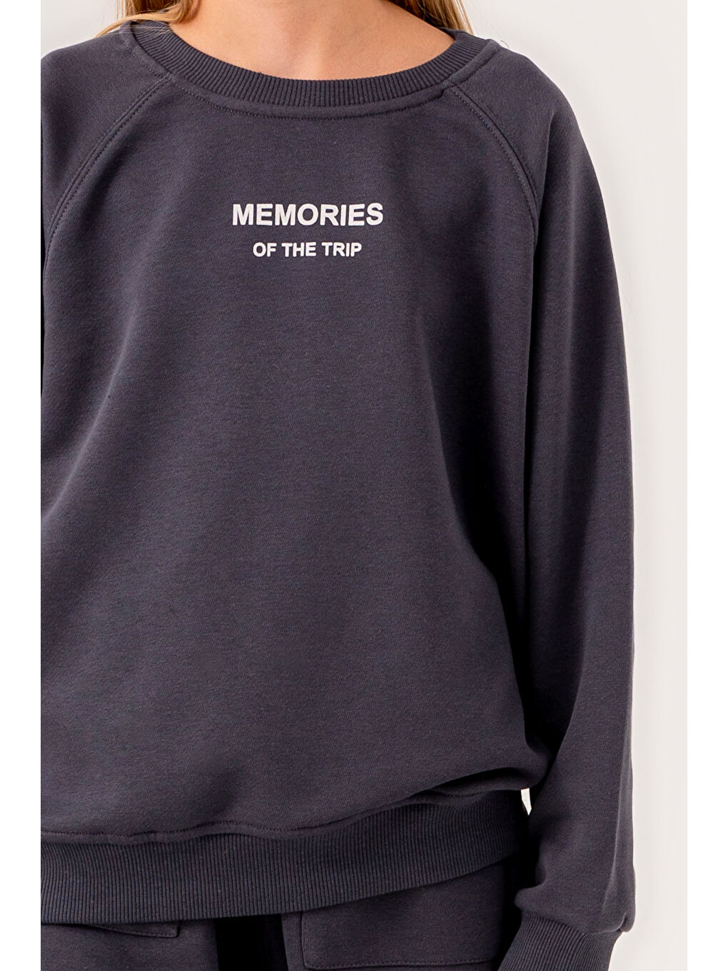 Gri Kız Çocuk Füme Memories Of The Trip Baskılı 8-12 Yaş Kız Çocuk Takım - 3507-4-4